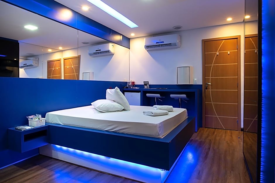 Motel fantasy 4 (adult Only)