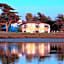 Captain's Inn At Moss Landing