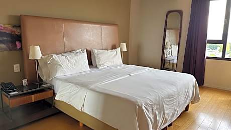 Twin Room with Lake View