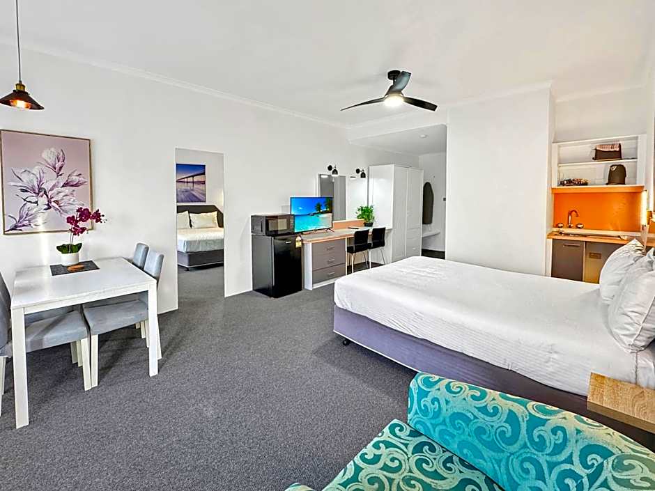 Golden Sands Motor Inn