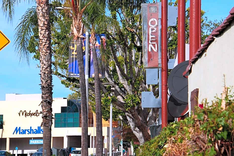 El Royale Hotel - Near Universal Studios Hollywood