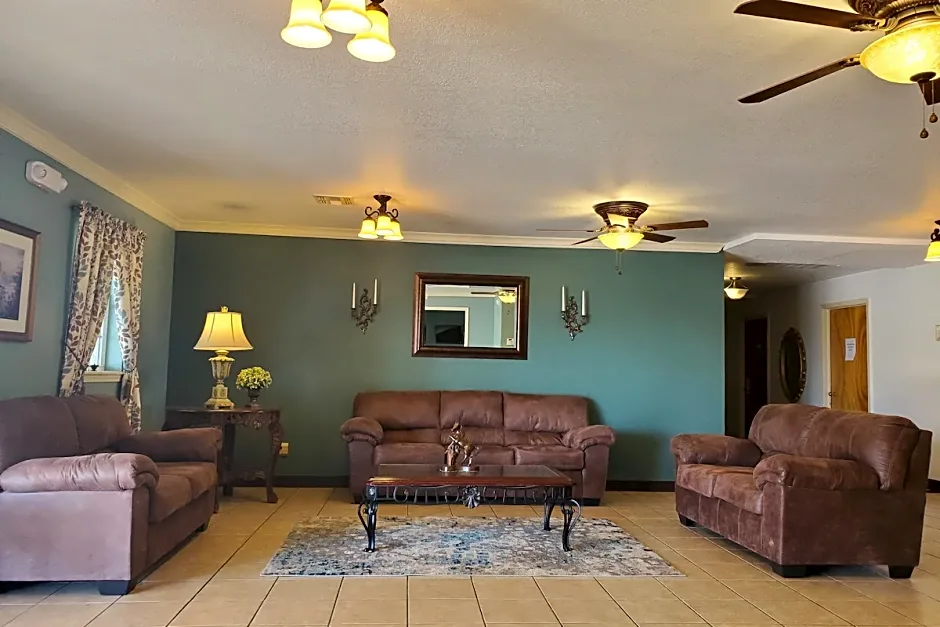 Candlelight Inn Suites Hwy 69 near McAlester