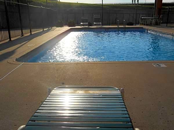 GuestHouse Inn St. Joseph