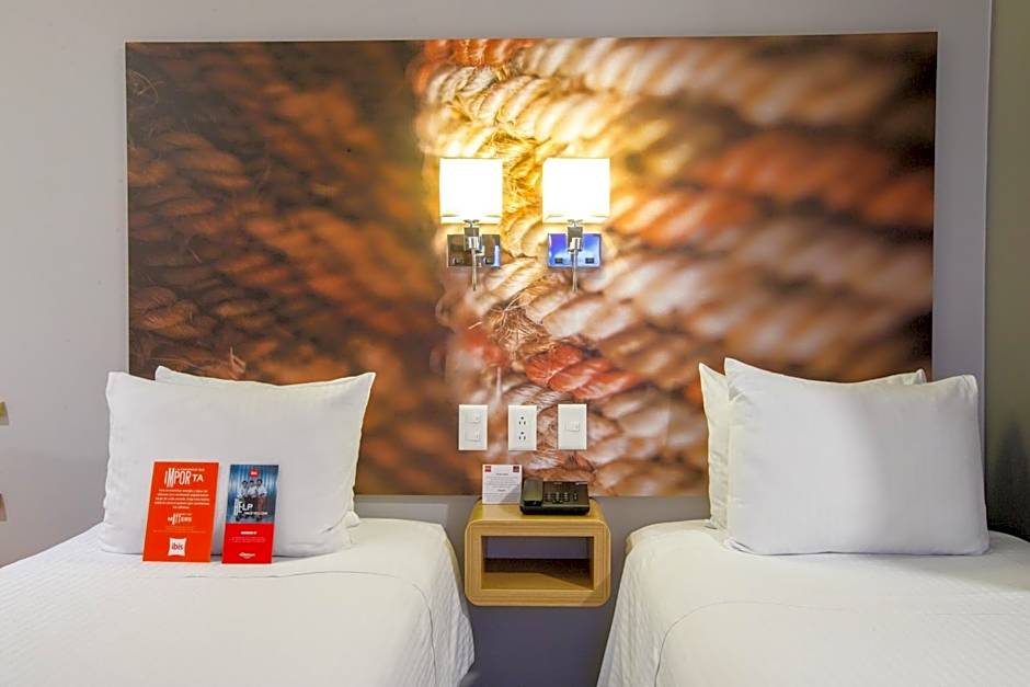 Ibis Quito