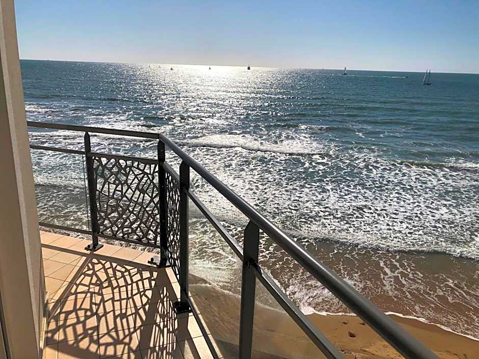 Hotel Les Roches Noires