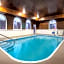La Quinta Inn & Suites by Wyndham Peru Starved Rock St Park 
