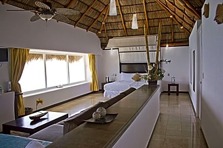 Double Room with King Bed - Non-Smoking