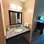 Paradise Inn & Suites
