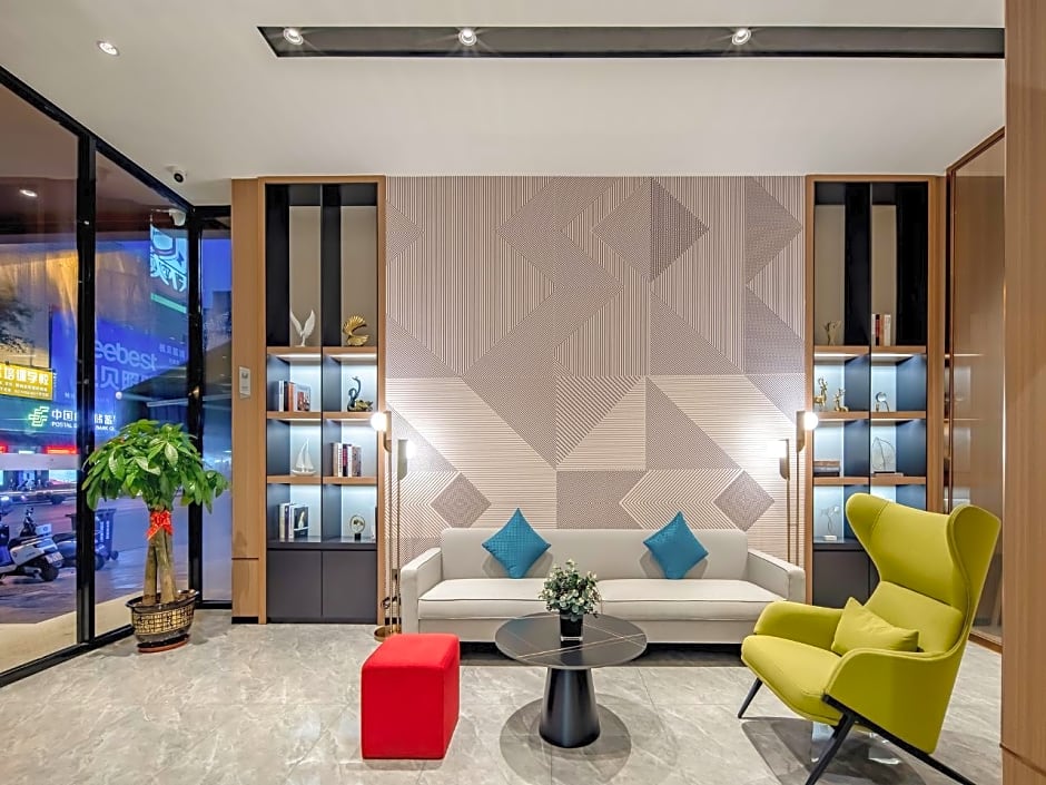 Borrman Hotel Lipu Central Plaza