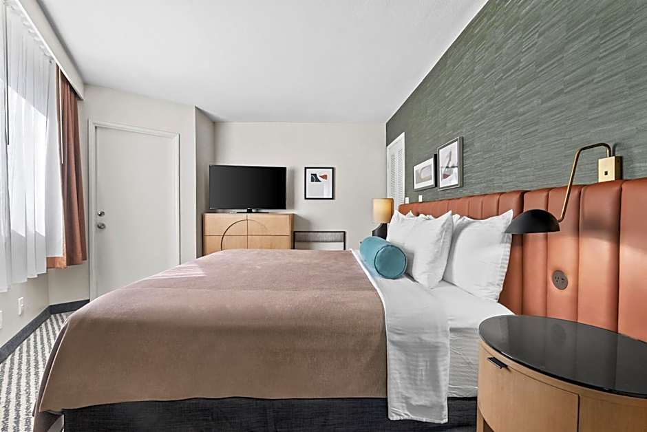 Royal Palace Westwood Hotel