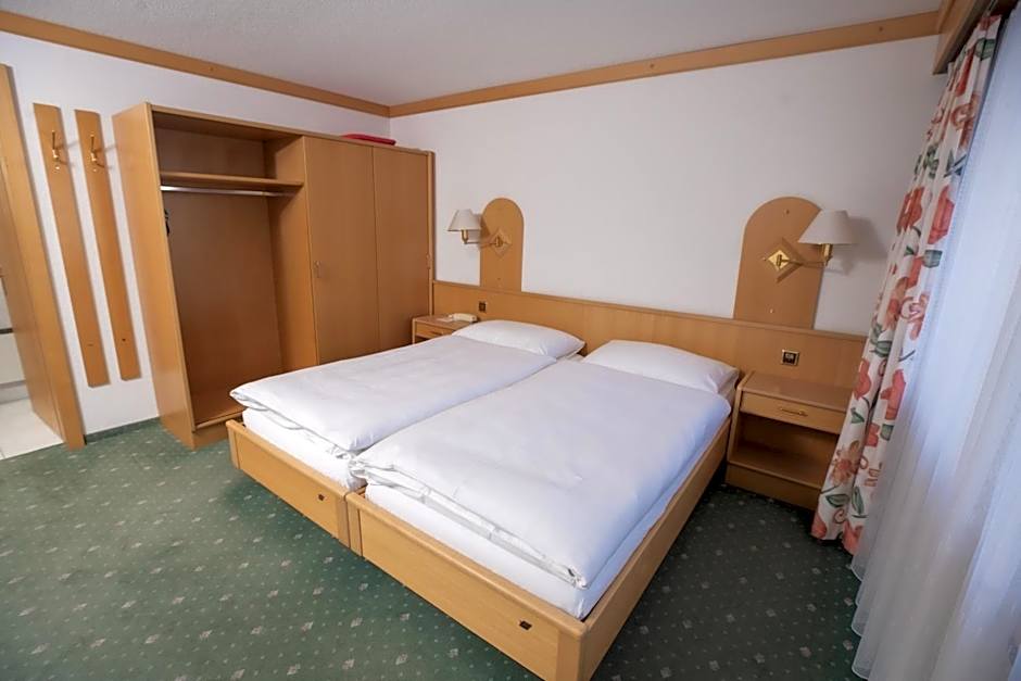 Hotel Alpenhof