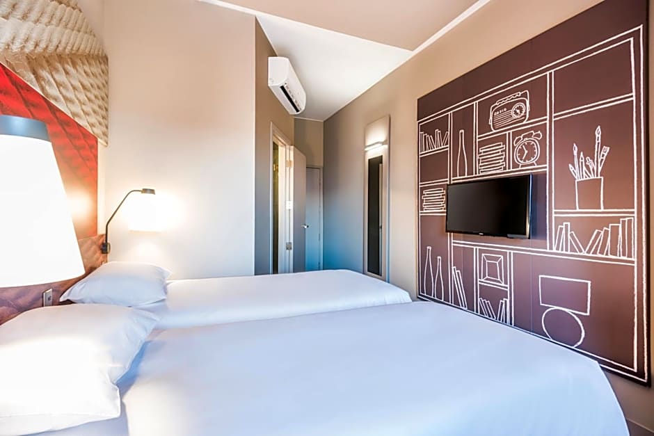 Ibis Cali Granada