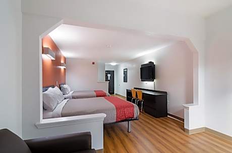 2 Queen Beds | Non-Smoking, Micfridge