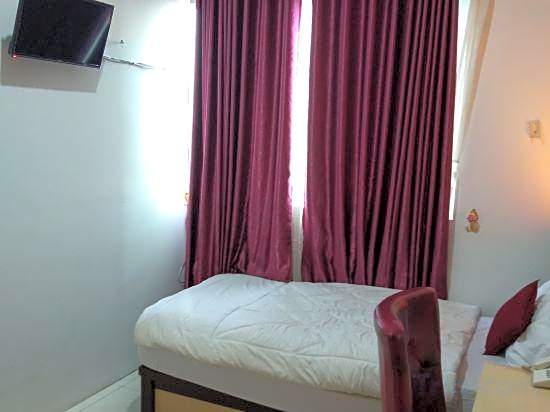 D&D Guest House & Cafe Syariah