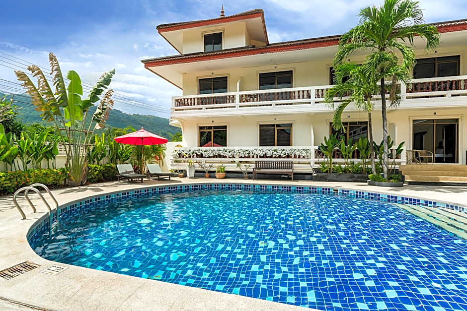 Tropical Palm Resort.