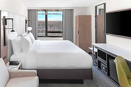 Executive King Room - Non-Smoking