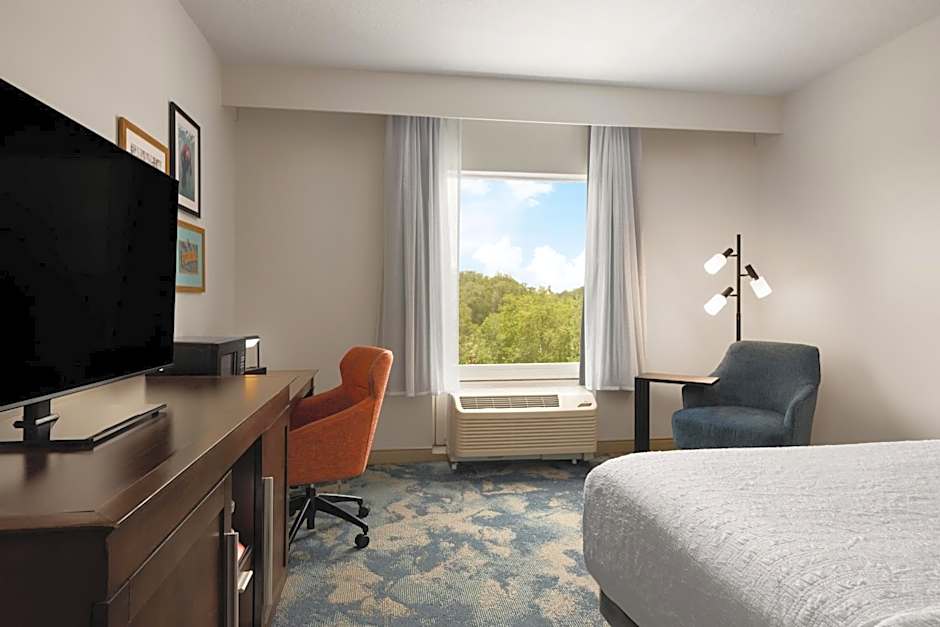 Hampton Inn & Suites DeLand