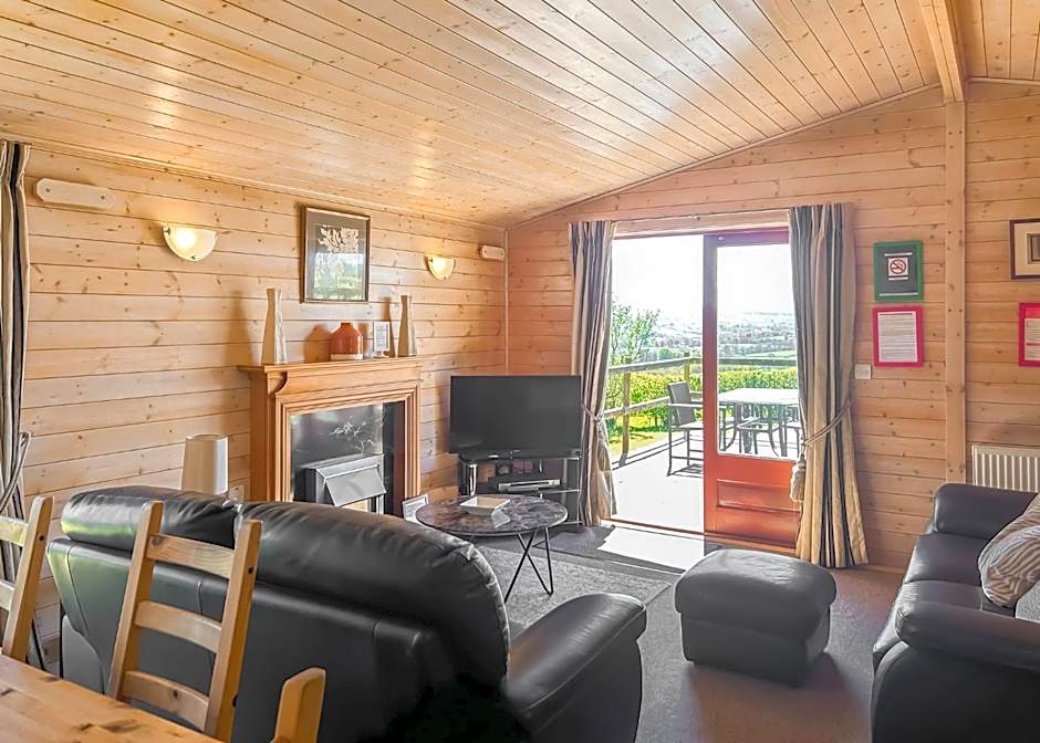 Belan Bach Lodges