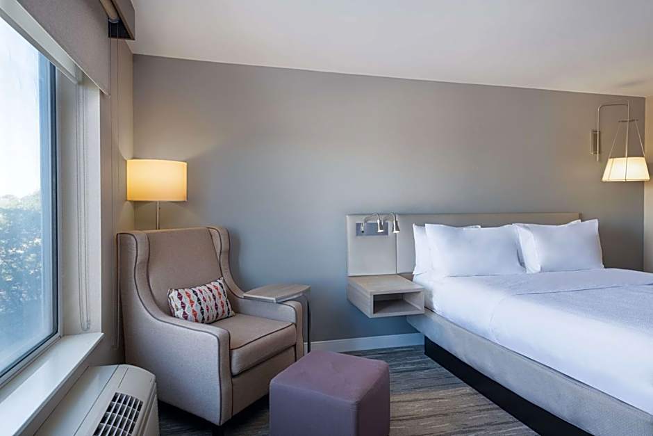 Hilton Garden Inn St. Charles