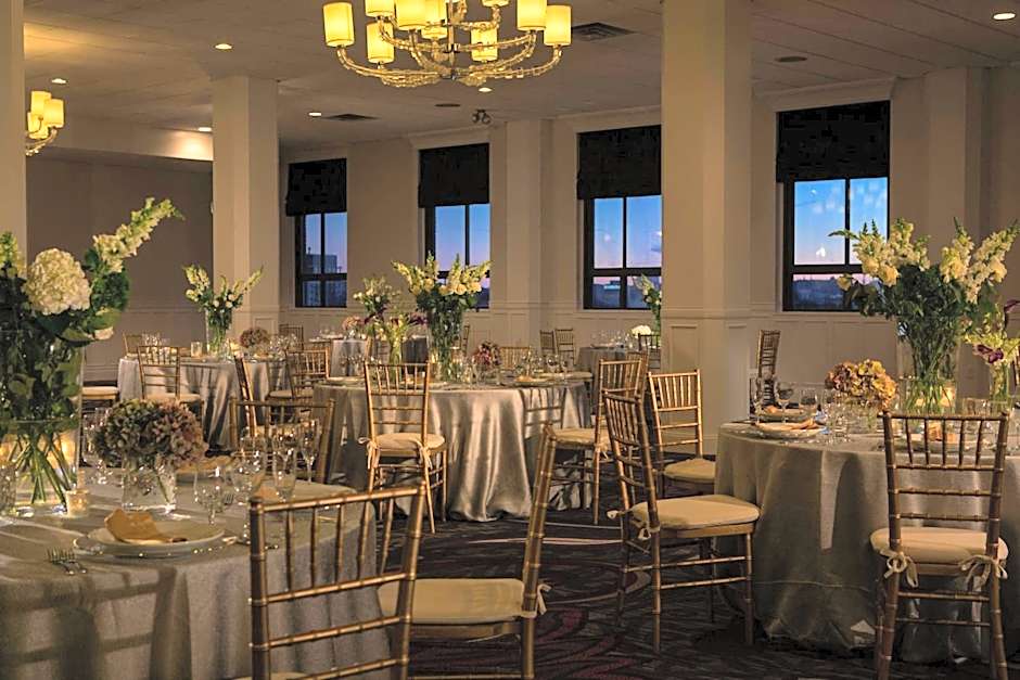 Courtyard by Marriott Boston Downtown