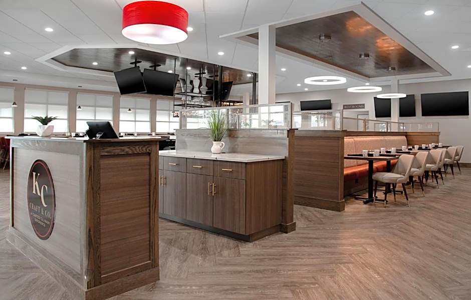 Holiday Inn Hotel & Suites Overland Park-West By IHG