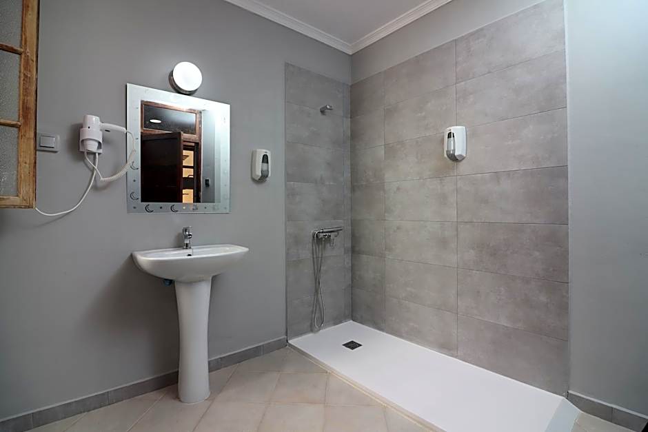 Feel Hostels City Center