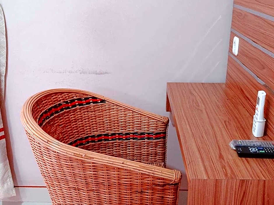 RedDoorz Syariah Near Danau Tes Bengkulu