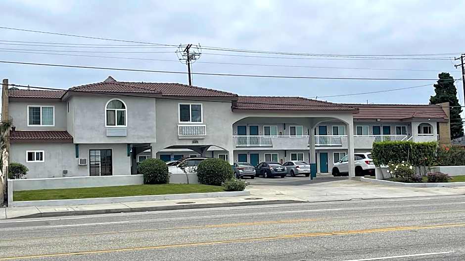 Photo 1 of 24 of El Segundo Inn
