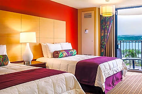 Hilo Hawaiian Hotel, Trademark Collection by Wyndham