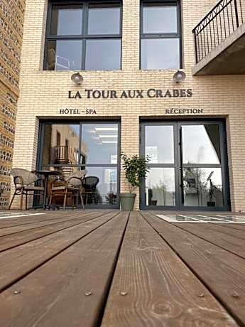 LA TOUR AUX CRABES près de la plage