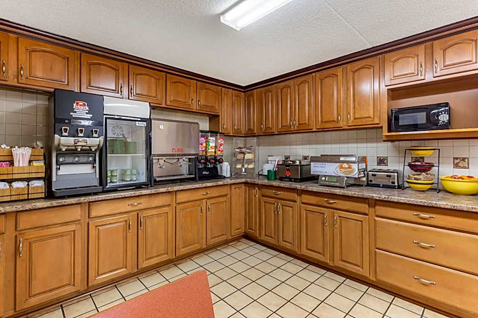 Econo Lodge Fayetteville I-95