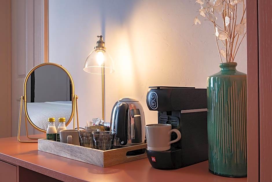 The White Hart - A Heartwood Inn