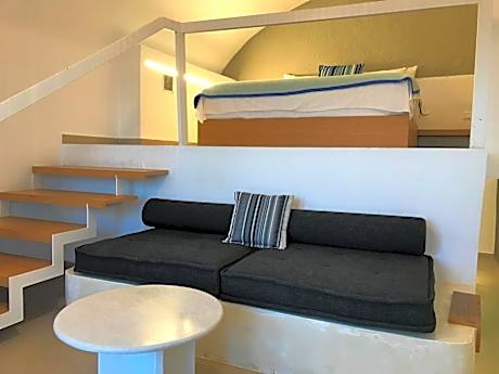 Compact Two-Bedroom Sea View Suite with Seasonal Outdoor Hot Tub