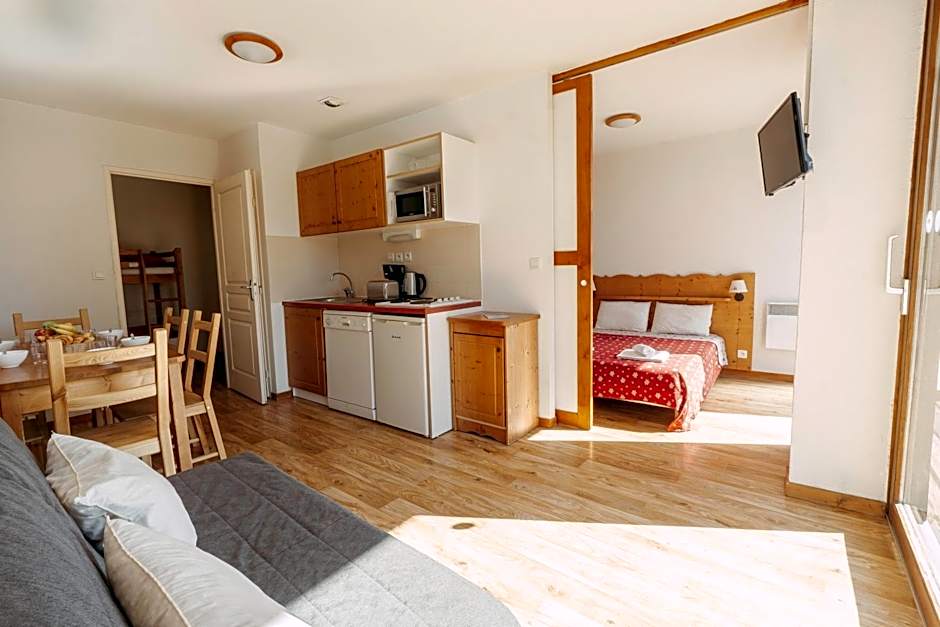 Residence Les Villages du Bachat - by Redlodge Chamrousse
