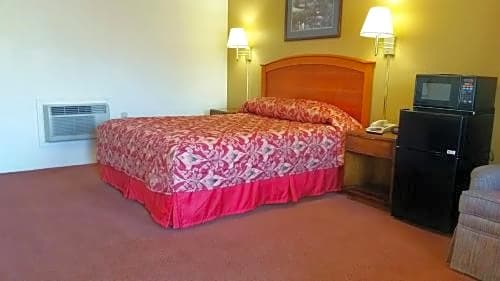 Travelers Inn