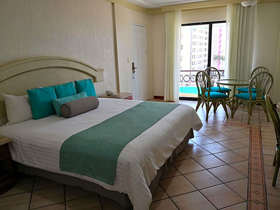 Hotel Playa Marina