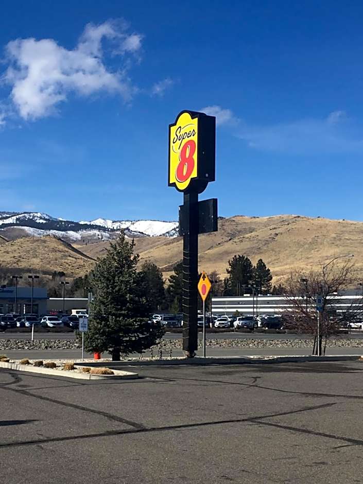 Super 8 by Wyndham Carson City