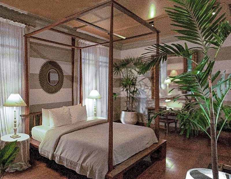 Chandra Residence, luxury, warmth and playfulness!