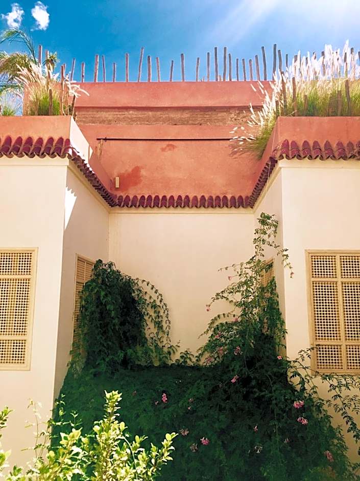 Riad 144