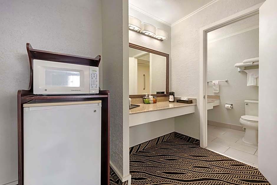 Best Western Red Carpet Inn