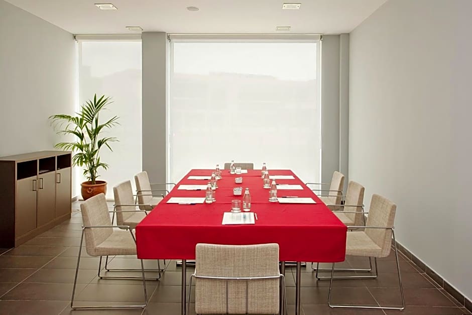 Holiday Inn Express Sant Cugat By IHG
