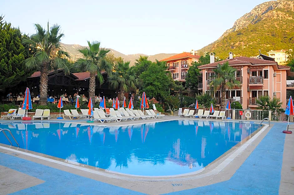 Club Pink Palace Hotel