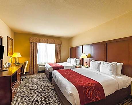 Queen Suite with Two Queen Beds - Non-Smoking