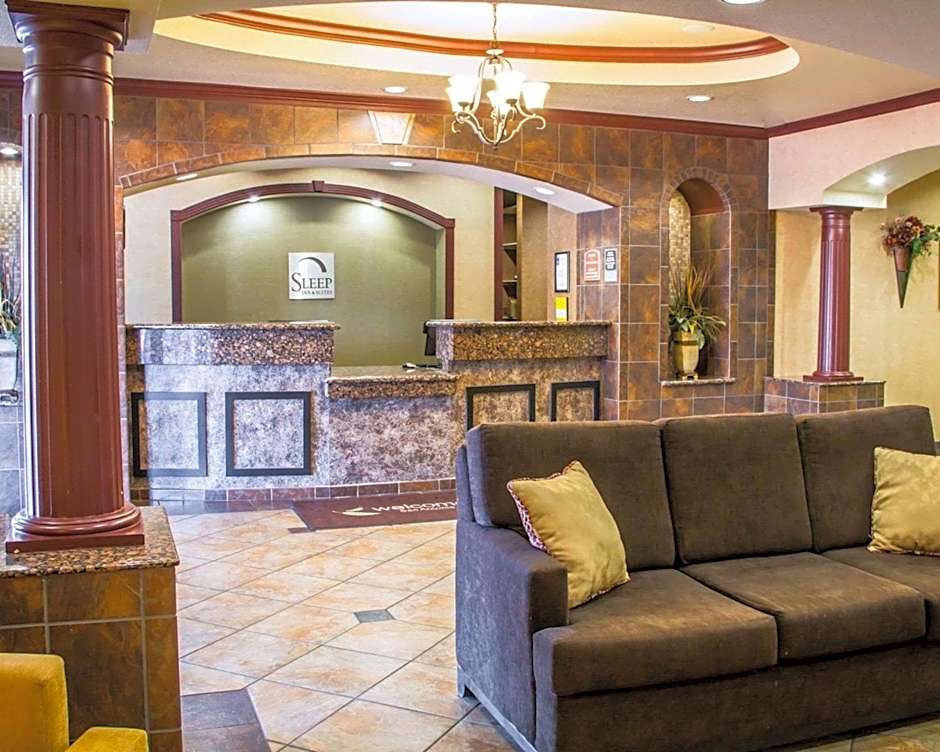 Sleep Inn And Suites At Six Flags