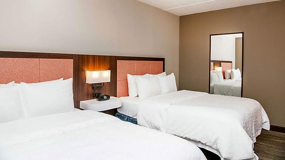 Hampton Inn By Hilton Erie-South