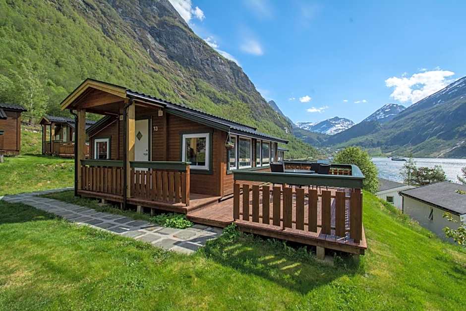 Grande Hytteutleige og Camping