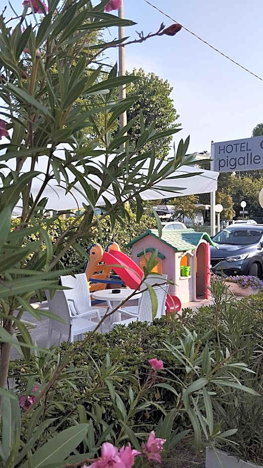 Hotel Pigalle