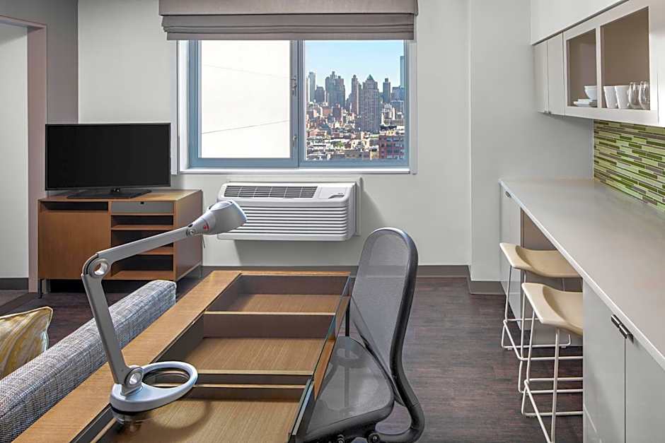 Element New York Times Square West