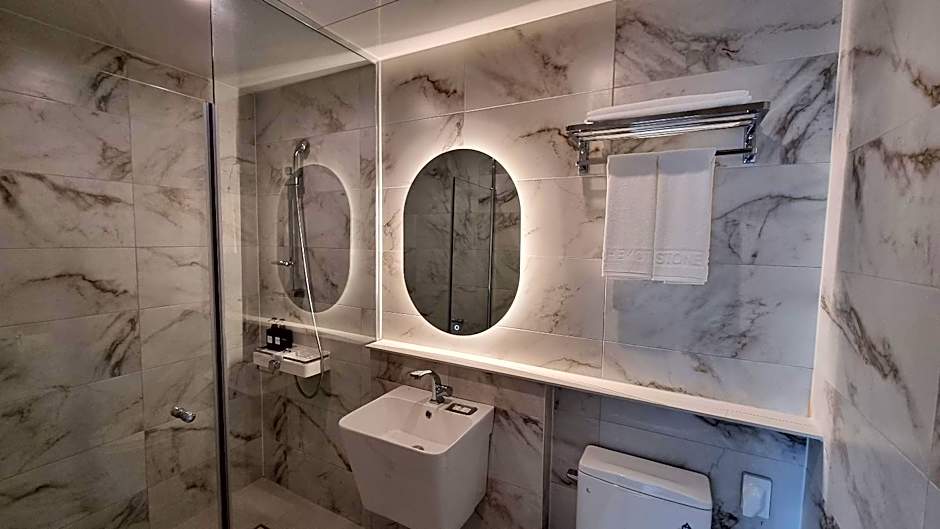 Goldstone Hotel