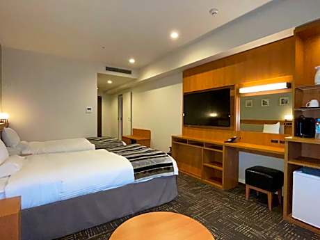 Premium Triple Room - Non-Smoking